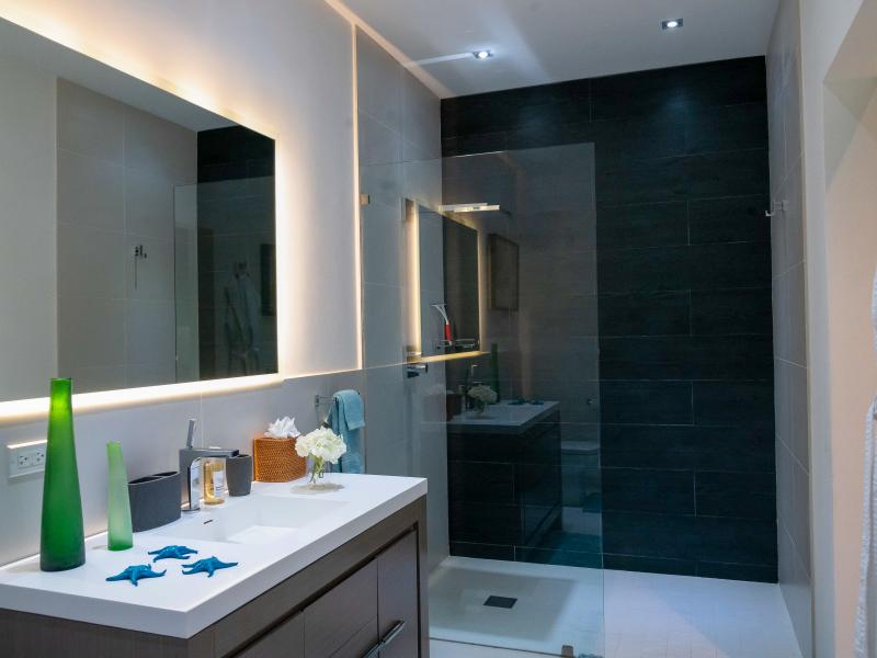 Jolly Beach House , Jolly Harbour  