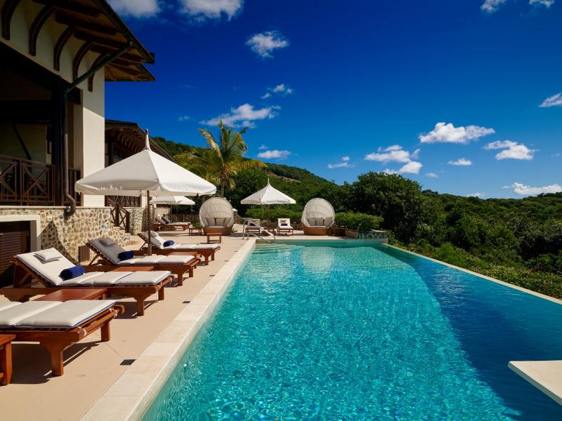 Big Blue Ocean Villa , Charlstown  