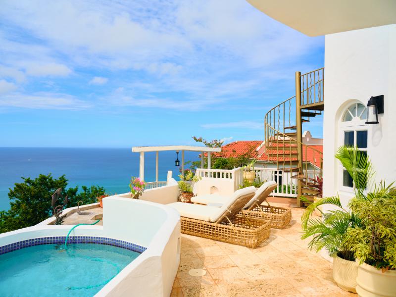 Villa Periwinkle , Gros lset  