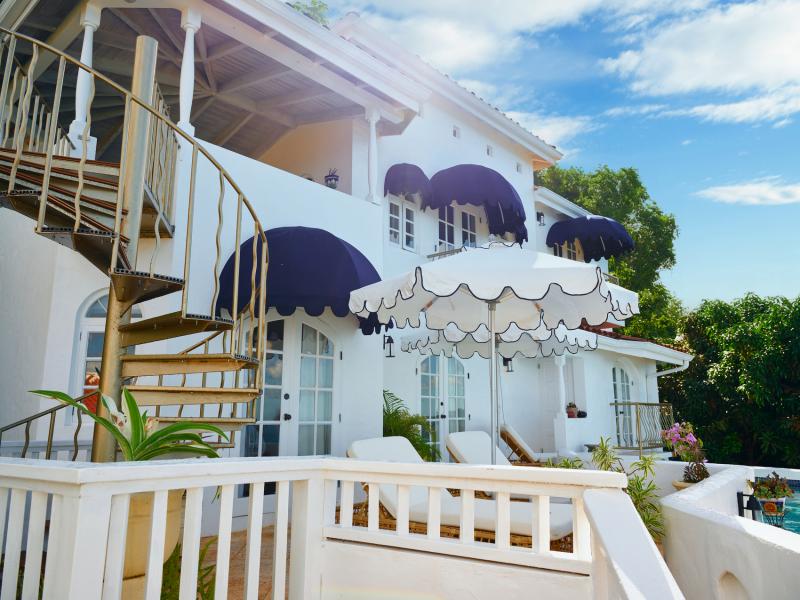 Villa Periwinkle , Gros lset  