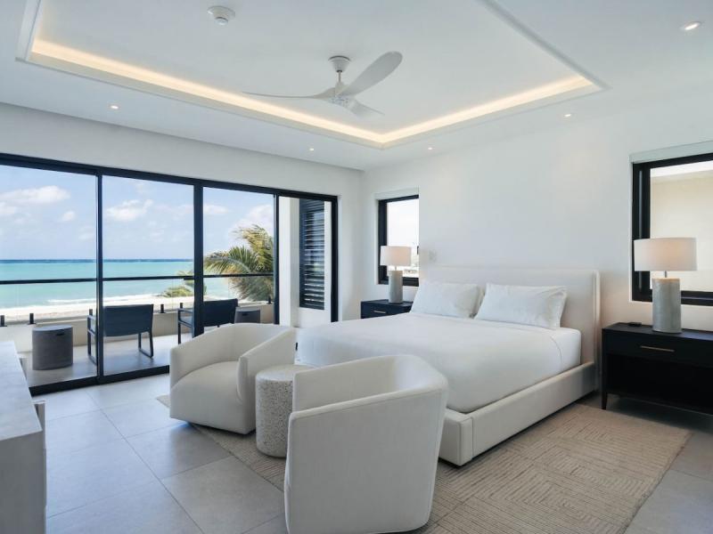 Poseidon's Shore - Palm Beach on Runaway Bay , Runaway Bay  