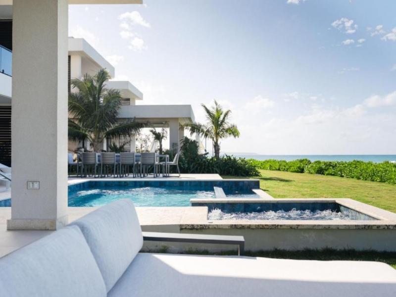 Poseidon's Shore - Palm Beach on Runaway Bay , Runaway Bay  