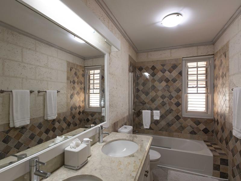 Radwood 2 - Beachfront , Beachfront villas Barbados , Fitts Village , St James , West Coast Barbados  