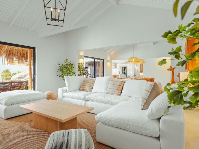 Rock Beach House ,   