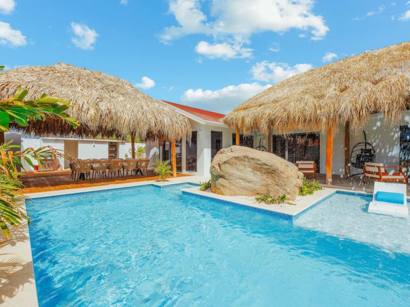 Rock Beach House ,   