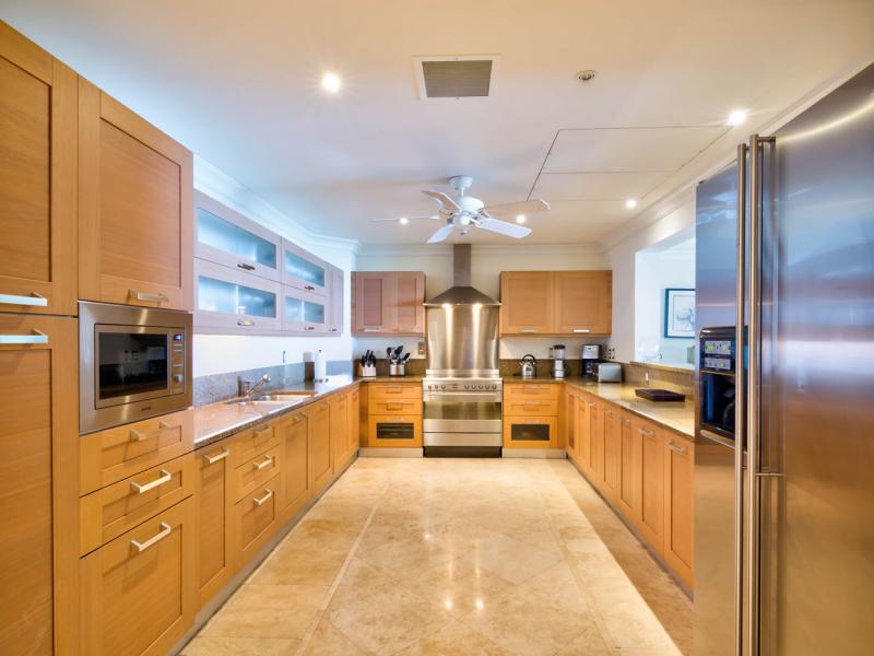 Sandy Cove 204 - Beachfront , Beachfront villas Barbados , Paynes Bay , Prospect , Sandy Cove , St James  