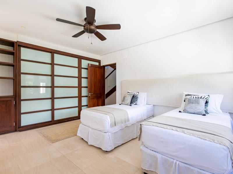 Sundeck House  , St James  