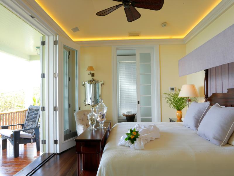 Villa Santosha , Long Bay  