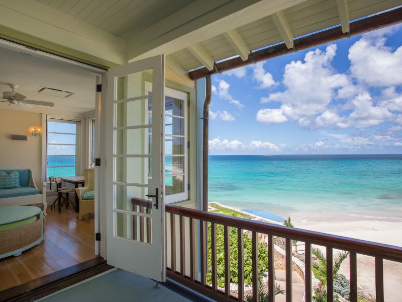 Villa Santosha , Long Bay  