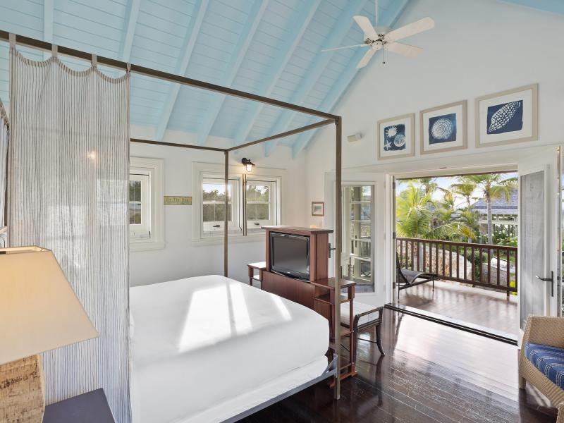 Villa Santosha , Long Bay  