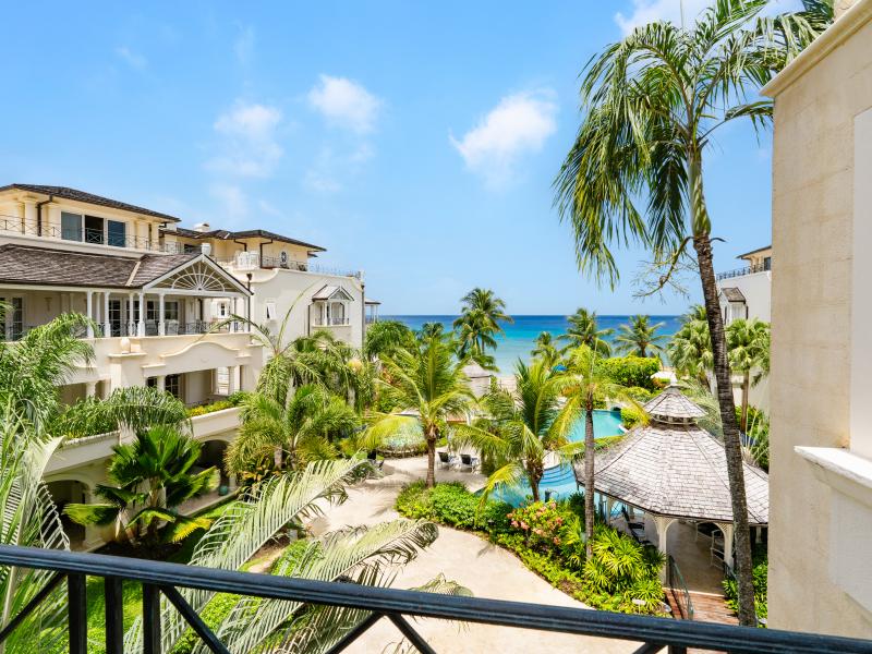 Schooner Bay 305-Penthouse , Beachfront villas Barbados , Schooner Bay , Speightstown , St Peter , West Coast Barbados  