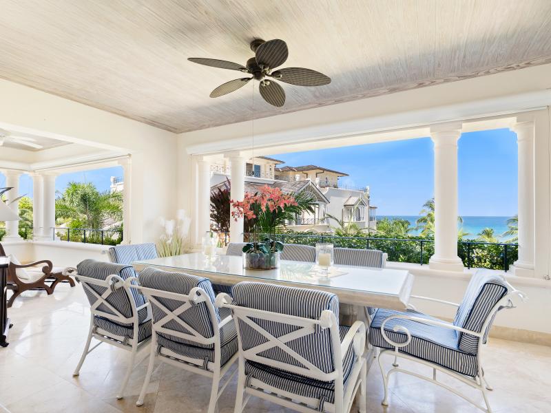 Schooner Bay 305-Penthouse , Beachfront villas Barbados , Schooner Bay , Speightstown , St Peter , West Coast Barbados  