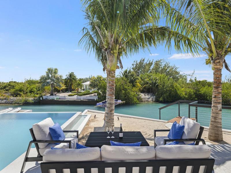 Aqua Solis Villa , Providenciales  