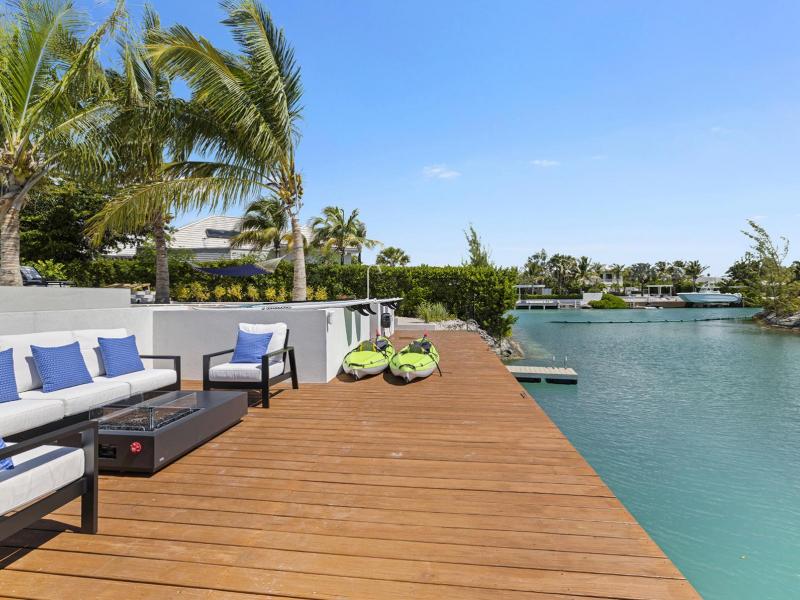 Aqua Solis Villa , Providenciales  