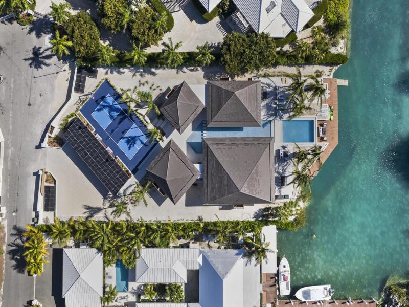 Aqua Solis Villa , Providenciales  