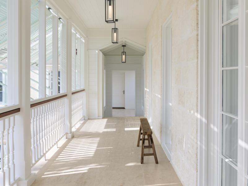 Sea Breeze - Beachfront , Grace Bay  