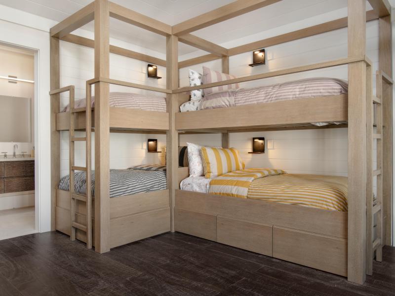 Sea Breeze - Beachfront , Grace Bay  