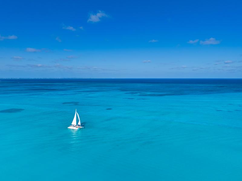 Sea Breeze - Beachfront , Grace Bay  