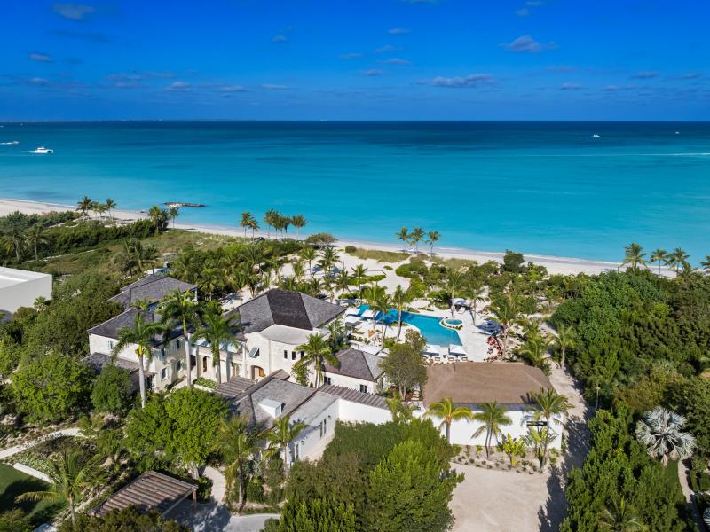 Sea Breeze - Beachfront , Grace Bay  