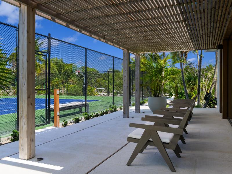 Sea Breeze - Beachfront , Grace Bay  
