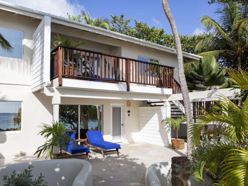 Palm Island Resort  , Palm Island  