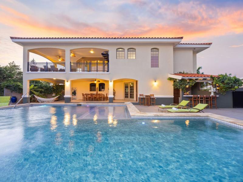 Seaside Beach House ,   