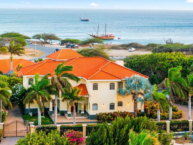 Seaside Beach House ,   