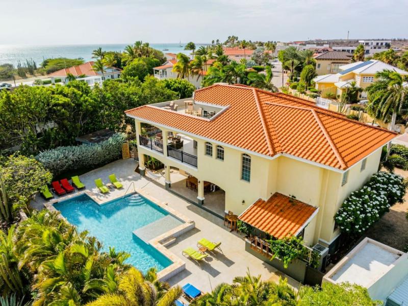 Seaside Beach House ,   