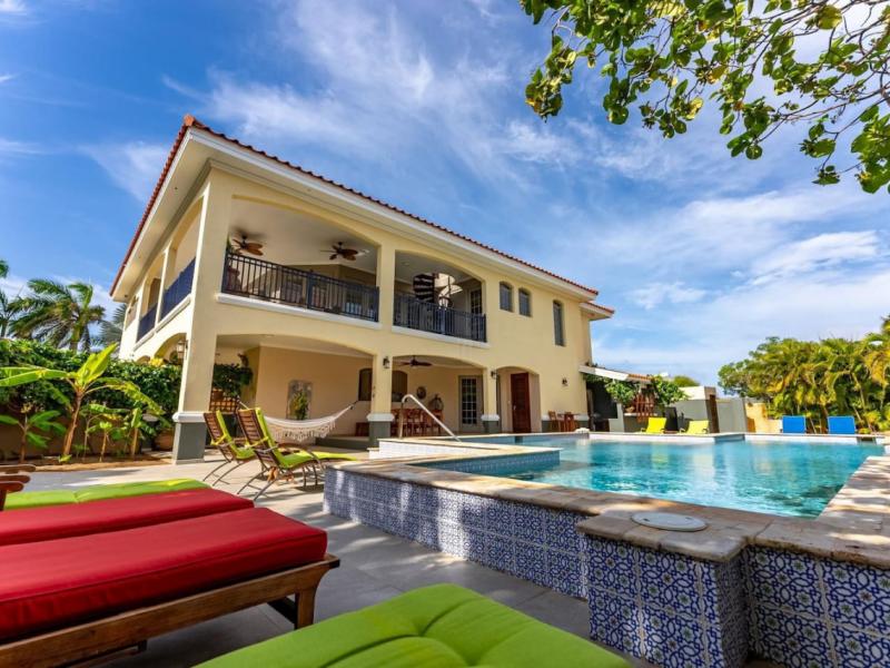 Seaside Beach House ,   