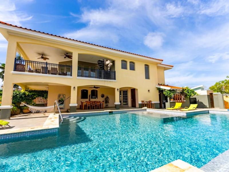 Seaside Beach House ,   