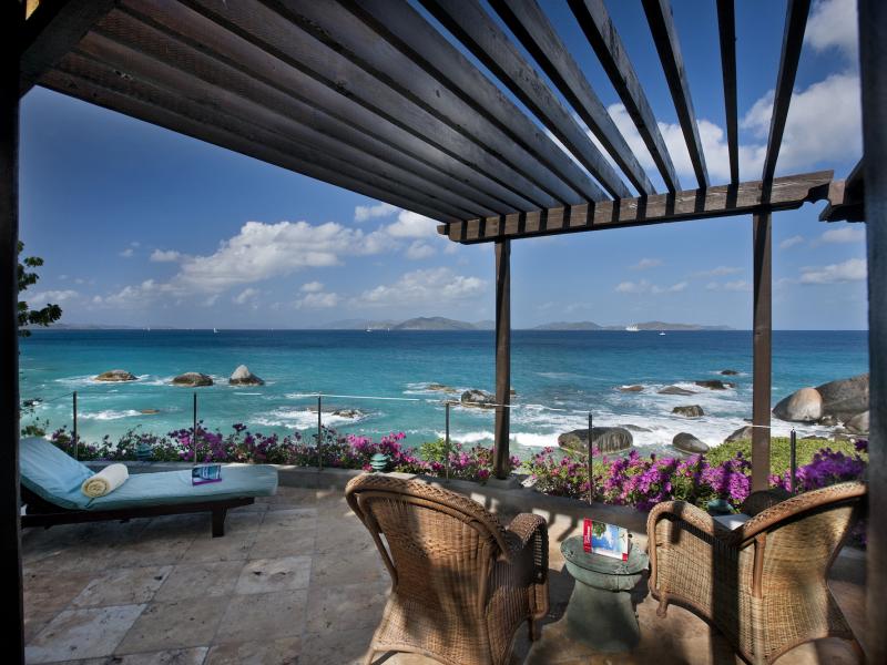 Sol Y Sombra , Virgin Gorda  