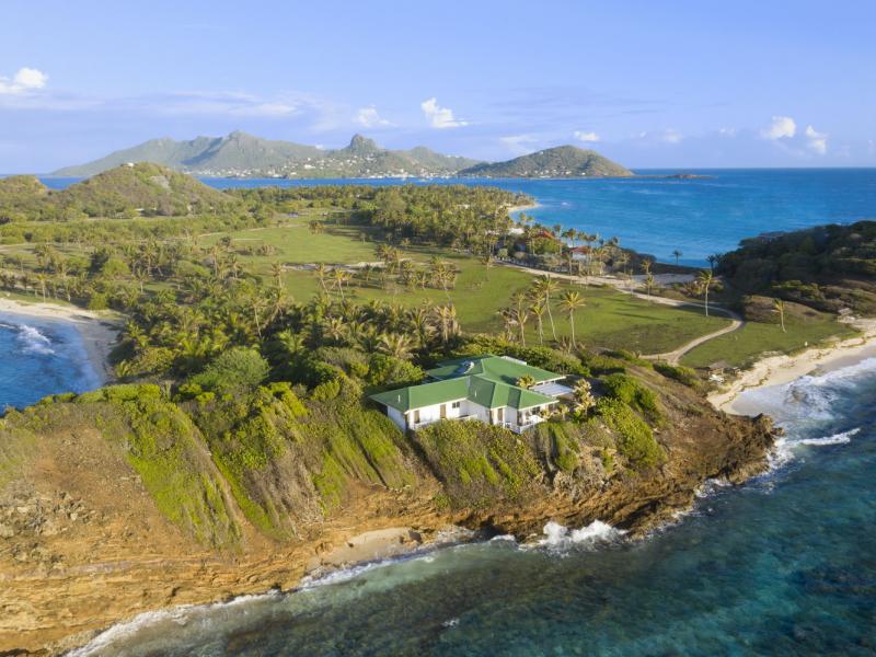 Palm Island Resort  , Palm Island  