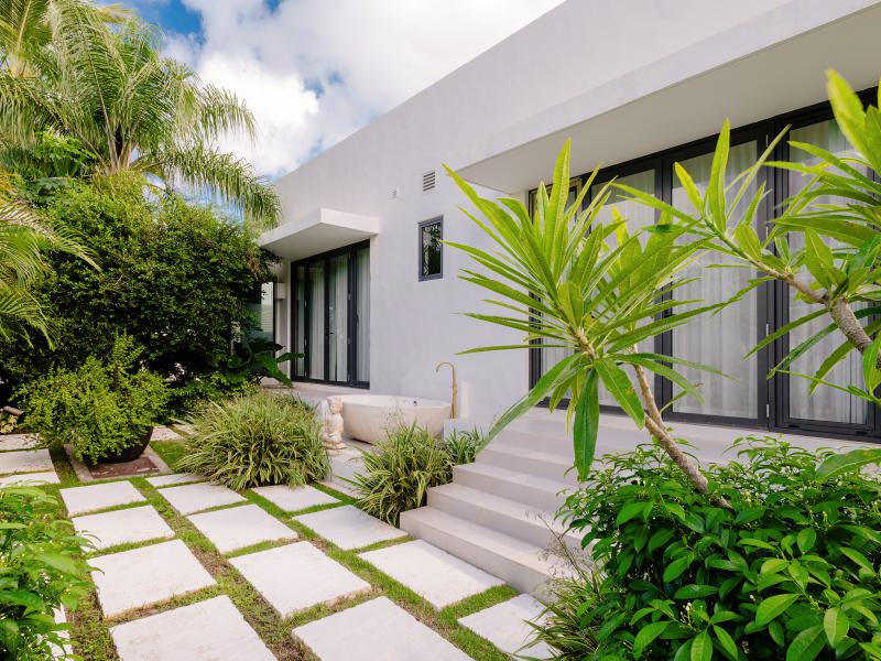 Tara House  , Speightstown , St Peter , West Coast Barbados  