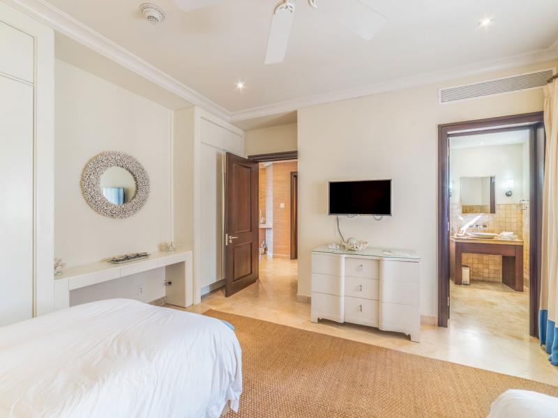 Sandy Cove 302 - The Pearl Beachfront , Beachfront villas Barbados , Prospect , Sandy Cove , St James , West Coast Barbados  