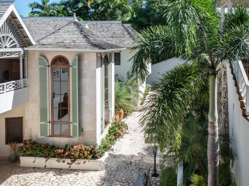 Pineapple House , Montego Bay , Tryall  