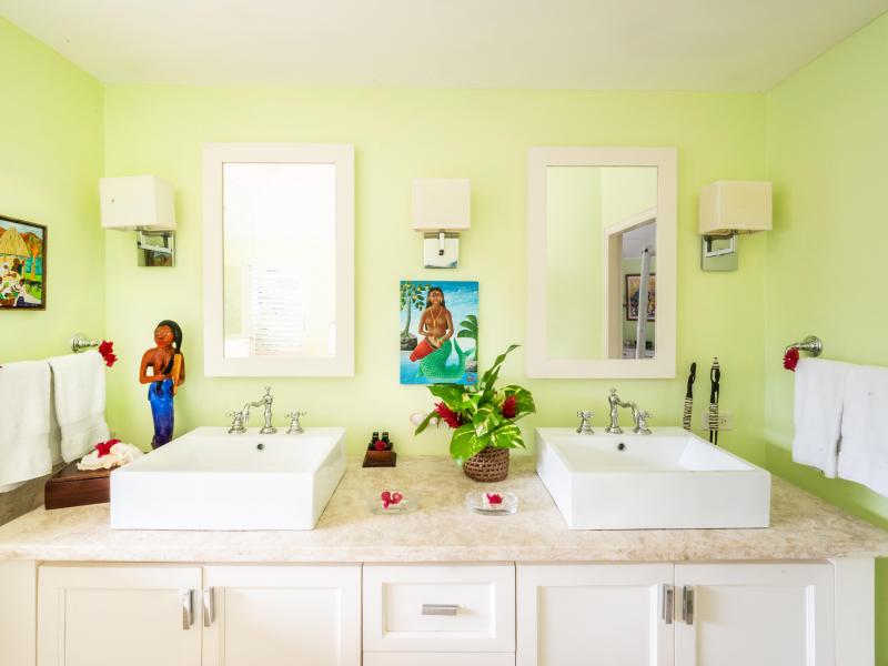 Ma’Moura , Montego Bay  