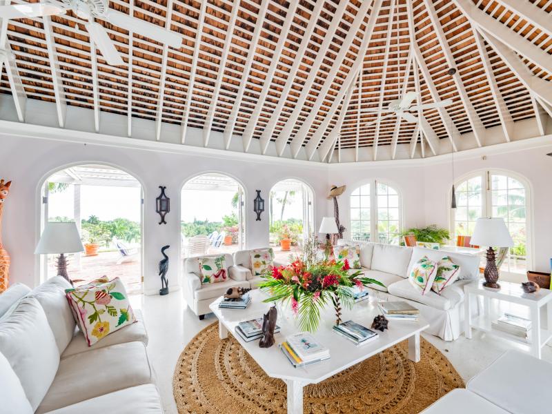 Ma’Moura , Montego Bay  