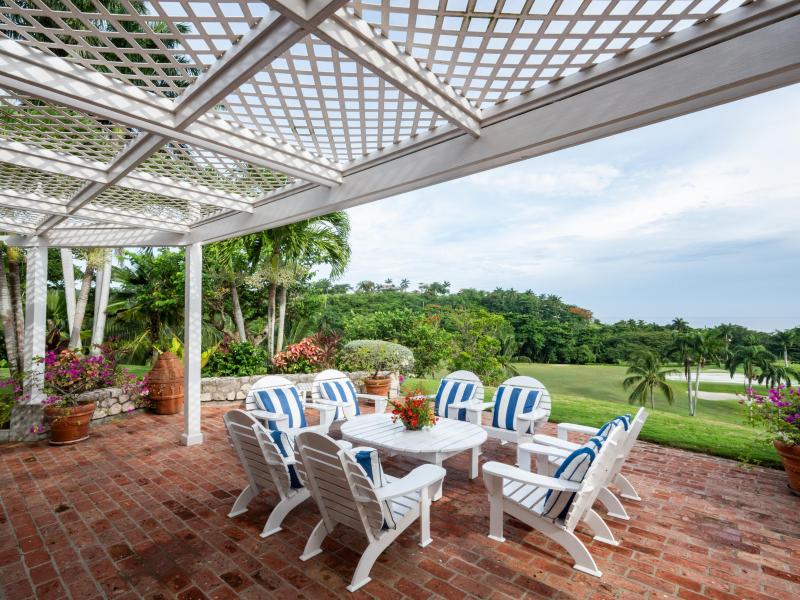 Ma’Moura , Montego Bay  