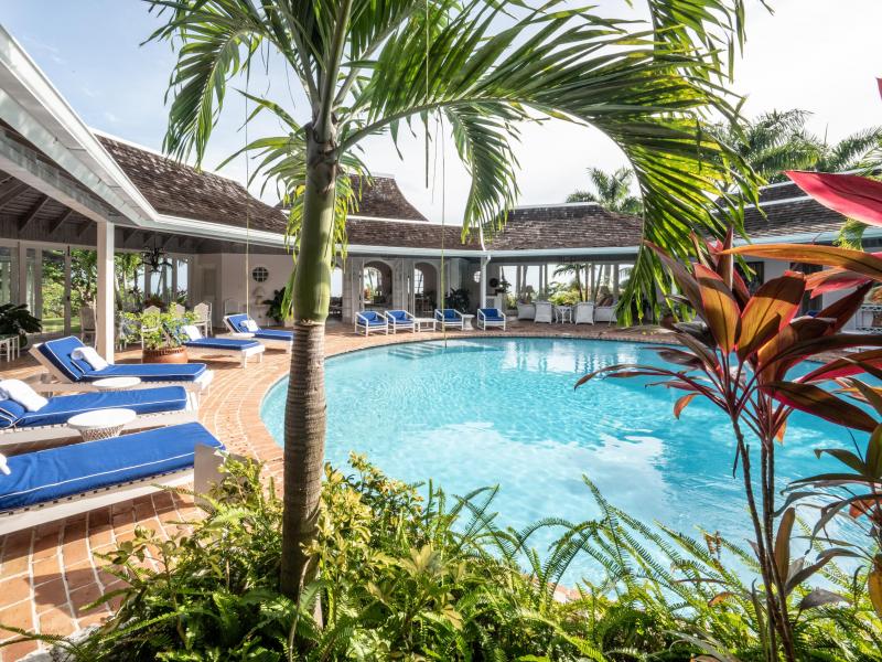 Ma’Moura , Montego Bay  