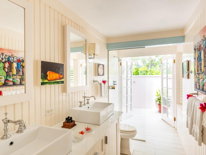 Ma’Moura , Montego Bay  