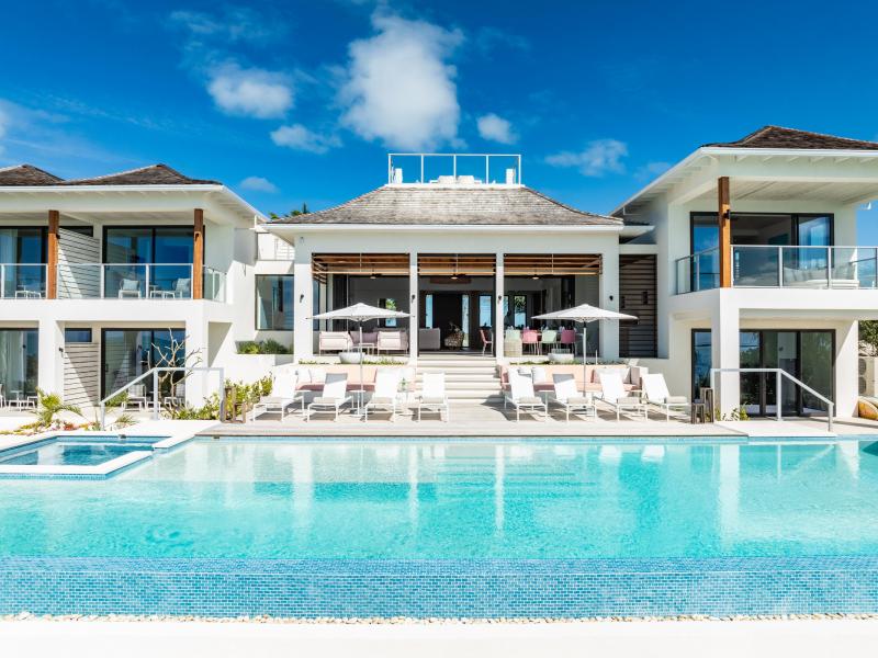 Bristol Breeze - Beachfront , Long Bay , Providenciales  