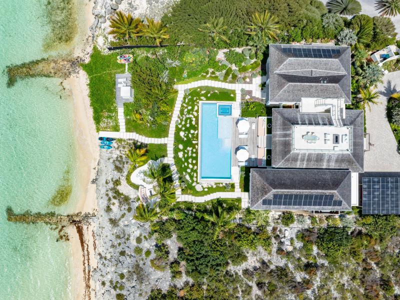 Bristol Breeze - Beachfront , Long Bay , Providenciales  