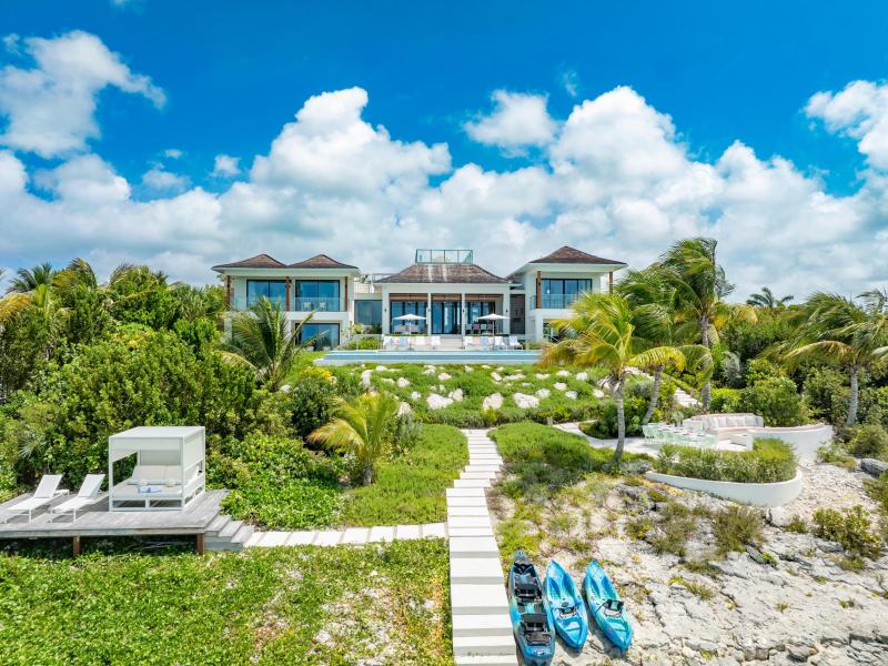 Bristol Breeze - Beachfront , Long Bay , Providenciales  