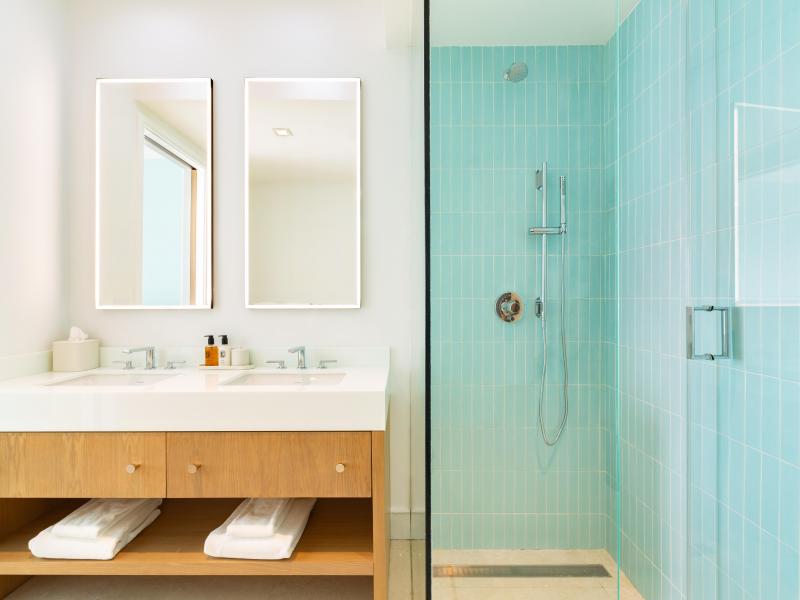 Bristol Breeze - Beachfront , Long Bay , Providenciales  