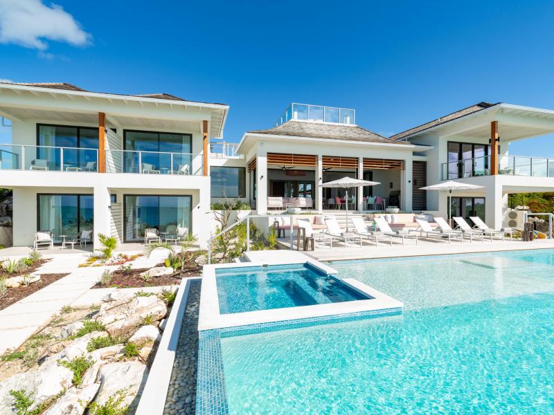 Bristol Breeze - Beachfront , Long Bay , Providenciales  