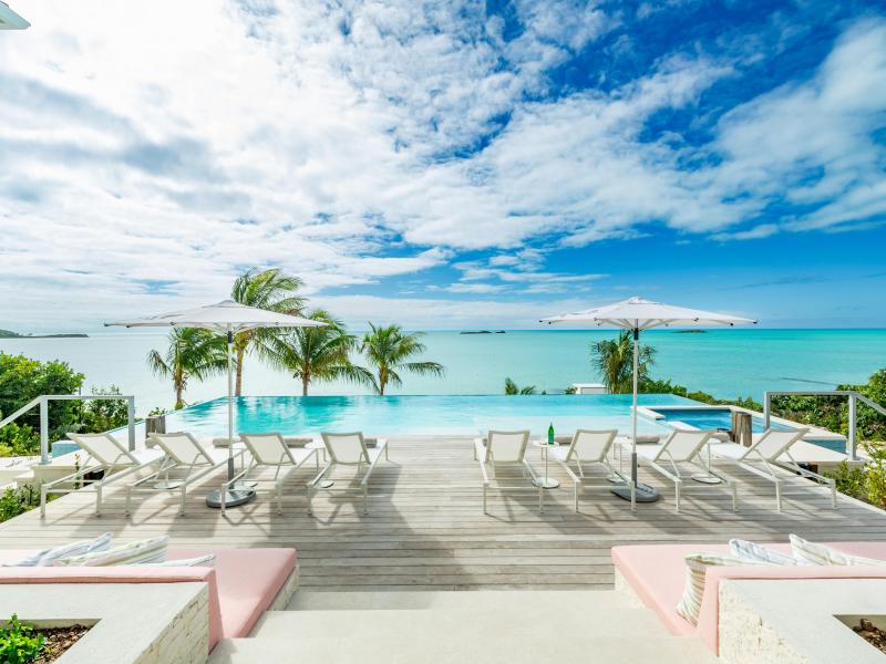 Bristol Breeze - Beachfront , Long Bay , Providenciales  