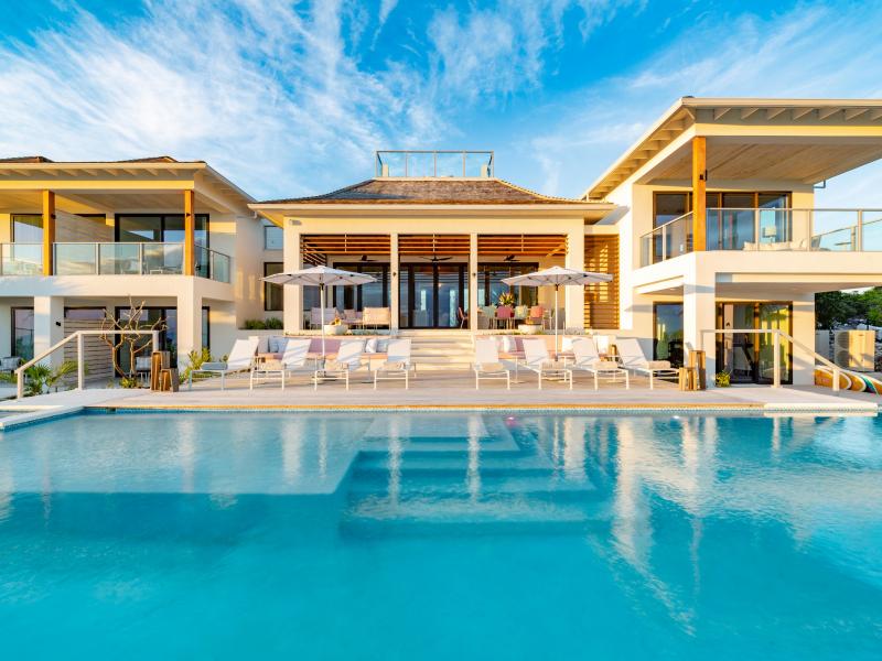 Bristol Breeze - Beachfront , Long Bay , Providenciales  