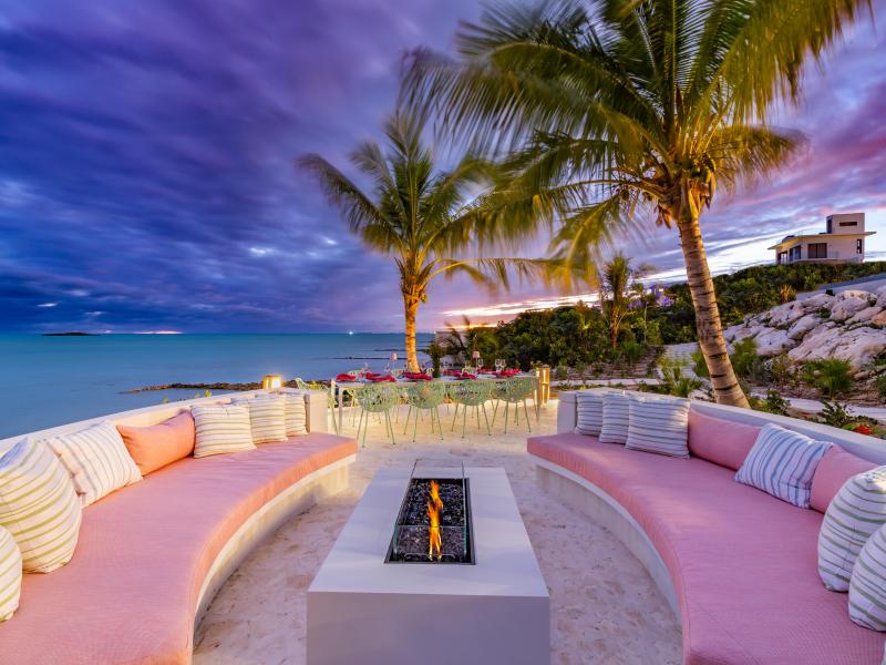 Bristol Breeze - Beachfront , Long Bay , Providenciales  