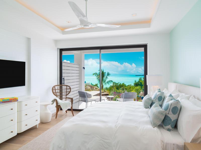 Bristol Breeze - Beachfront , Long Bay , Providenciales  