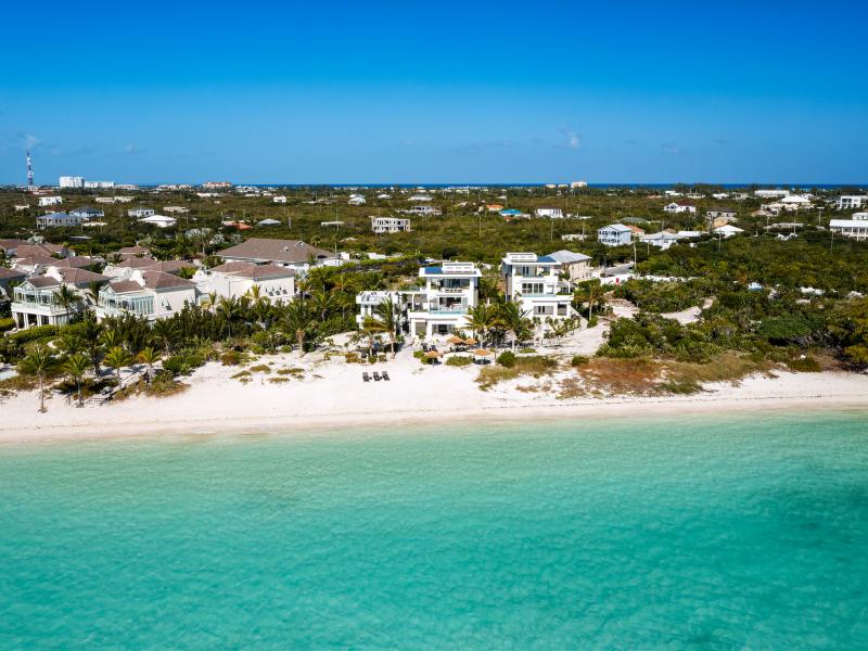 Blue Lagoon , Long Bay , Providenciales  